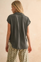 Load image into Gallery viewer, MIOU MUSE - MMT1194 BUTTON DOWN CAP SLEEVE SHIRTS: CREAM / M