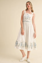 Load image into Gallery viewer, &MERCI - FLORAL EMBROIDERY MIDI DRESS MDR3805: Off-White / M