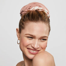 Load image into Gallery viewer, Microfiber Quick-Dry Towel Scrunchies