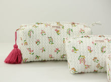 Load image into Gallery viewer, Quilted Block Print Floral Bag
