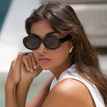 Load image into Gallery viewer, Aria Sunglasses