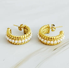 Load image into Gallery viewer, My Lady Pearl Mix Hoop Earrings
