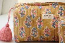 Load image into Gallery viewer, Henna Travel Bag