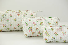 Load image into Gallery viewer, Quilted Block Print Floral Bag