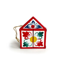 Load image into Gallery viewer, Box House Figurine Nativity Ornament