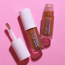 Load image into Gallery viewer, Glow Getter Lip Oil