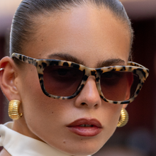 Load image into Gallery viewer, Lucy Sunglasses
