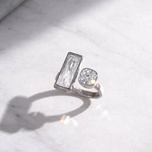 Load image into Gallery viewer, CZ Geometric Ring : Gold
