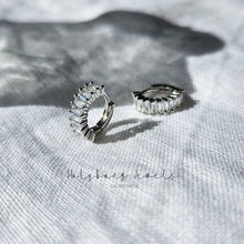 Load image into Gallery viewer, HolyBang Jewels - BAGUETTE HUGGIE EARRINGS - E-H1414 / E-HT1189 / E-H1190: 18K GOLD / 6MM
