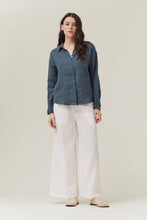 Load image into Gallery viewer, Classic Linen Shirt
