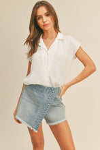 Load image into Gallery viewer, Cap Sleeve Button Down

