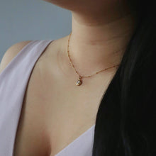 Load image into Gallery viewer, Raina Pebble Necklace
