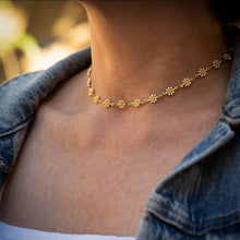 Load image into Gallery viewer, Daisy Chain Choker
