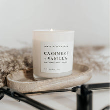 Load image into Gallery viewer, Cashmere and Vanilla Candlle
