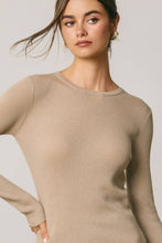 Load image into Gallery viewer, Dress Forum - Ribbed Knit Fitted Crew Neck Long Sleeve Top: NAVY / S-M-L(2-2-2)
