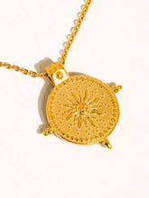 Load image into Gallery viewer, Medallion Necklace
