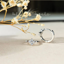 Load image into Gallery viewer, HolyBang Jewels - FLORAL CRYSTAL HUGGIE EARRINGS - E-H9082: 18K GOLD / ONE SIZE
