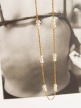 Load image into Gallery viewer, Petite Pearl Choker
