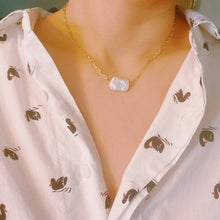 Load image into Gallery viewer, Hannah Baroque Pearl Chain Necklace
