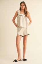 Load image into Gallery viewer, Maddy Linen Top
