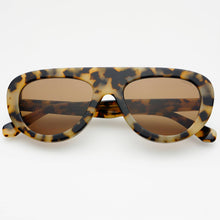 Load image into Gallery viewer, Jetsetter Sunglasses
