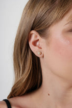Load image into Gallery viewer, GoldFi - 18k Gold Filled 6mm Classic Pearl Stud
