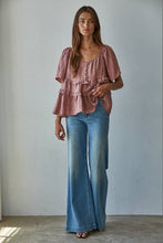 Load image into Gallery viewer, Mauve Cap Sleeve Blouse
