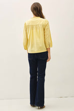 Load image into Gallery viewer, Be Cool - CRISP COTTON BUTTON UP FLOWY BLOUSE: White / L
