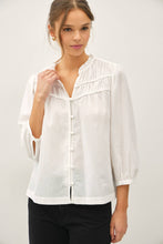Load image into Gallery viewer, Be Cool - CRISP COTTON BUTTON UP FLOWY BLOUSE: White / S
