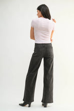 Load image into Gallery viewer, Mini Patch Pocket Wide Leg

