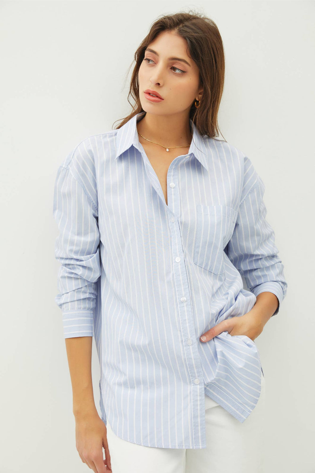 Be Cool - OVERSIZED STRIPED CHAMBRAY BUTTON DOWN SHIRT: Dusty Blue / ML