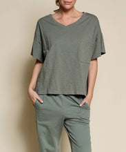 Load image into Gallery viewer, Fabina - COTTONSLUB V NECK OVERSIZE CROP: WHITE / LARGE
