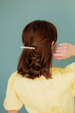 Load image into Gallery viewer, Classic Pearl Barrette

