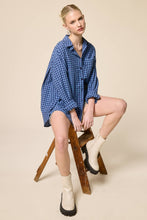 Load image into Gallery viewer, Mimosa - Relaxed Gingham Button Down Shirt: Ocean / S
