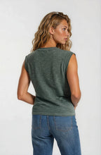 Load image into Gallery viewer, GILLI - CREW NECK TUCKED SHOULDER FOLDED BAND SLEEVE TOP: OATMEAL GREY / S
