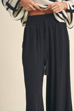 Load image into Gallery viewer, Ellis Linen Pants
