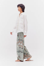 Load image into Gallery viewer, Classic Linen Shirt

