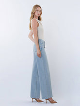 Load image into Gallery viewer, VERVET by FLYING MONKEY - MID RISE LIGHT WASH CLEAN CUT HEM WIDE LEG JEANS T6017SL: SUPER LIGHT DENIM / 28
