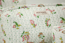 Load image into Gallery viewer, Quilted Block Print Floral Bag
