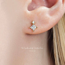 Load image into Gallery viewer, Princess and Round Earrings
