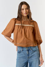 Load image into Gallery viewer, Lalavon - ILT4043-1 SCALLOPED PUFF SLEEVE BACK BUTTON BLOUSE TOP: M / CAMEL / 100% COTTON
