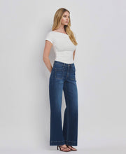 Load image into Gallery viewer, FLYING MONKEY - HIGH RISE PATCH POCKET TROUSER  HEM WIDE JEANS F5764D: DARK DENIM / 24
