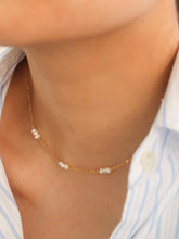 Load image into Gallery viewer, Petite Pearl Choker
