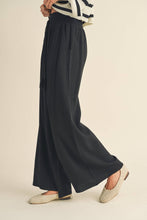 Load image into Gallery viewer, Ellis Linen Pants
