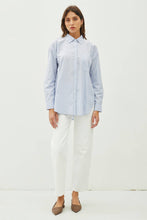 Load image into Gallery viewer, Be Cool - OVERSIZED STRIPED CHAMBRAY BUTTON DOWN SHIRT: Dusty Blue / ML
