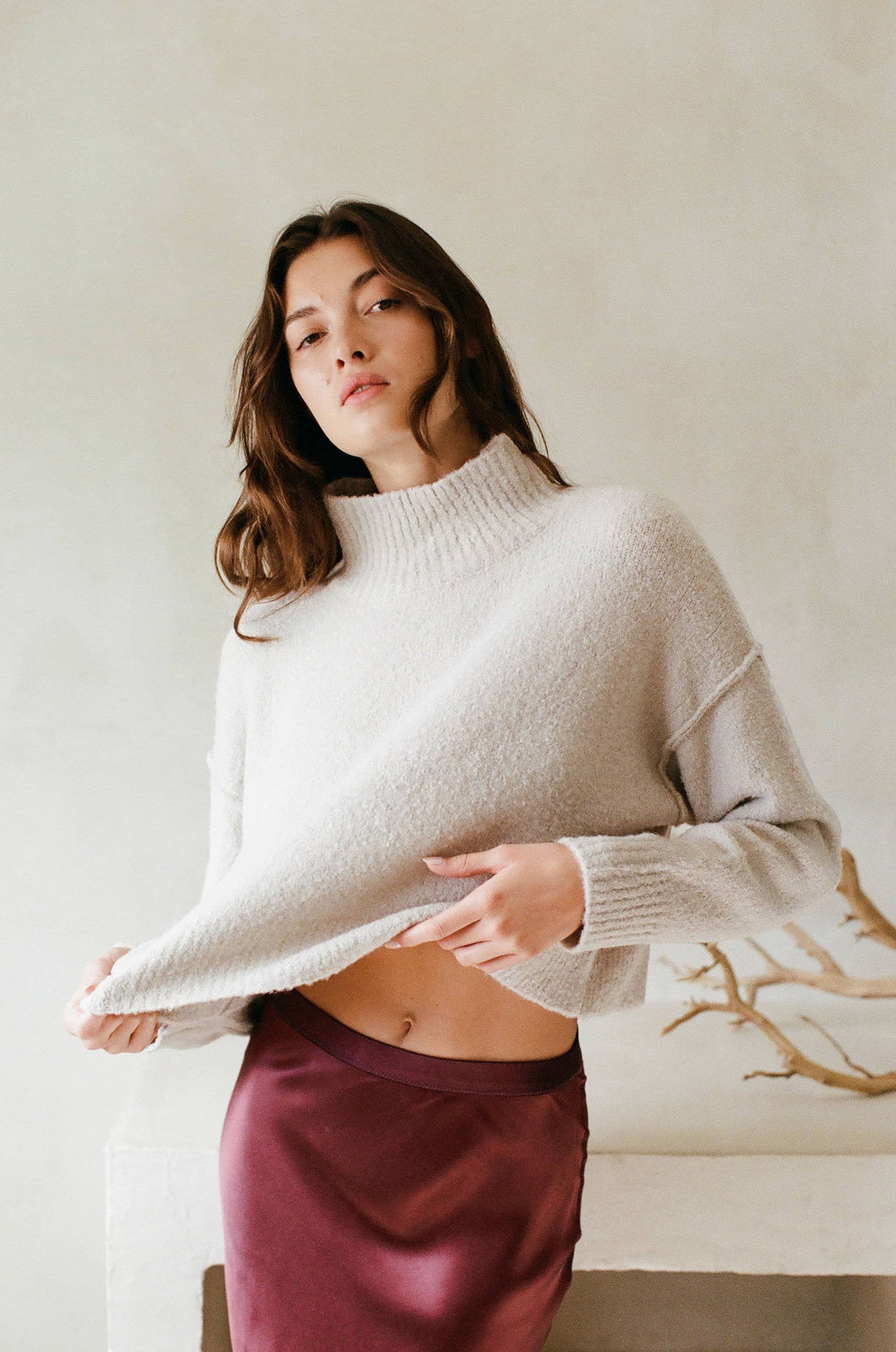 AW1023 | KYLIE SWEATER PULLOVER: M / Light Taupe