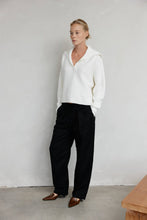 Load image into Gallery viewer, MOD REF - The Brixley Sweater | Ribbed Wide-Collar Sweater: WHITE / LARGE
